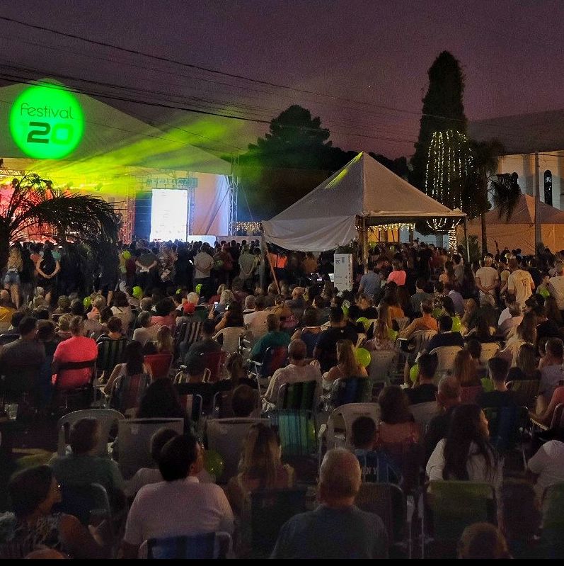Festival 120.JPG